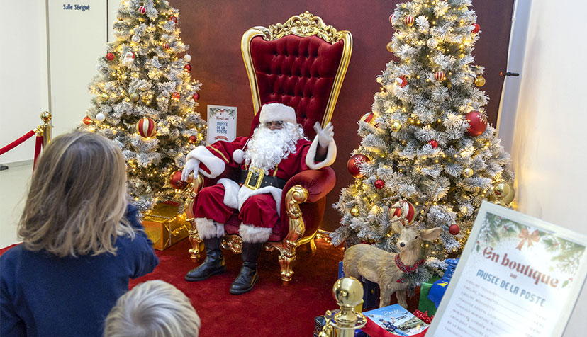 Photo du Père Noël au Musée de La Poste